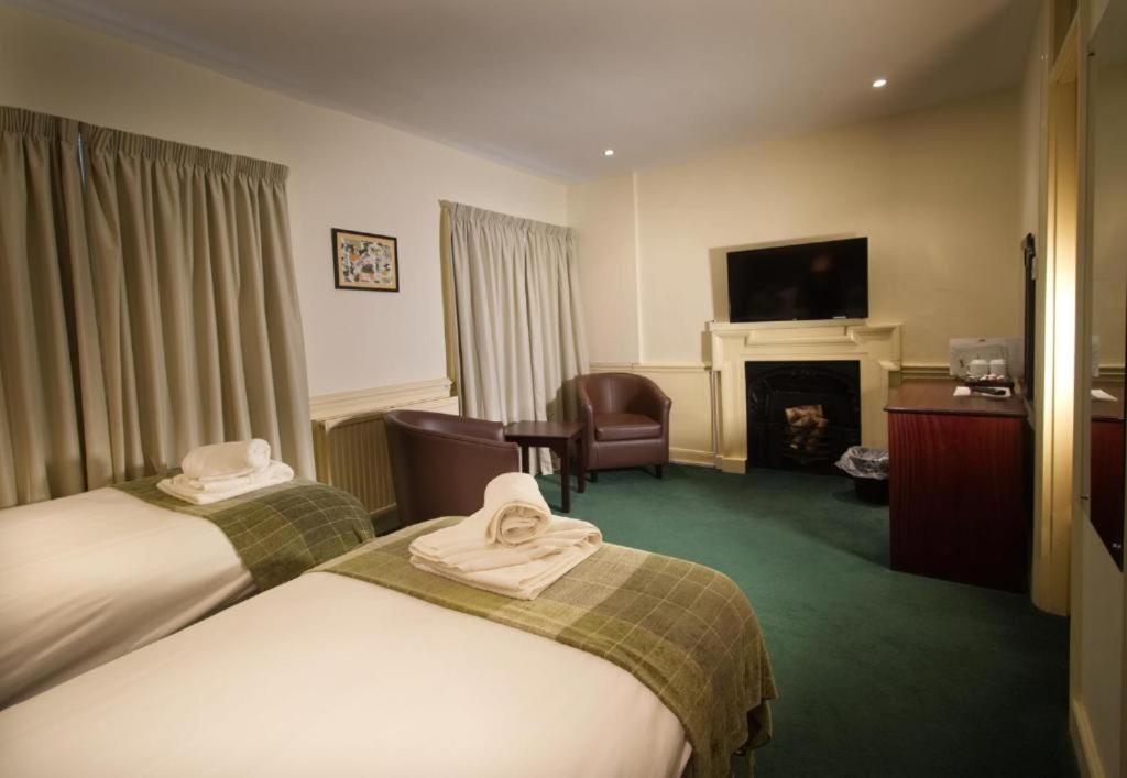New Inn Hotel Lechlade Exteriér fotografie
