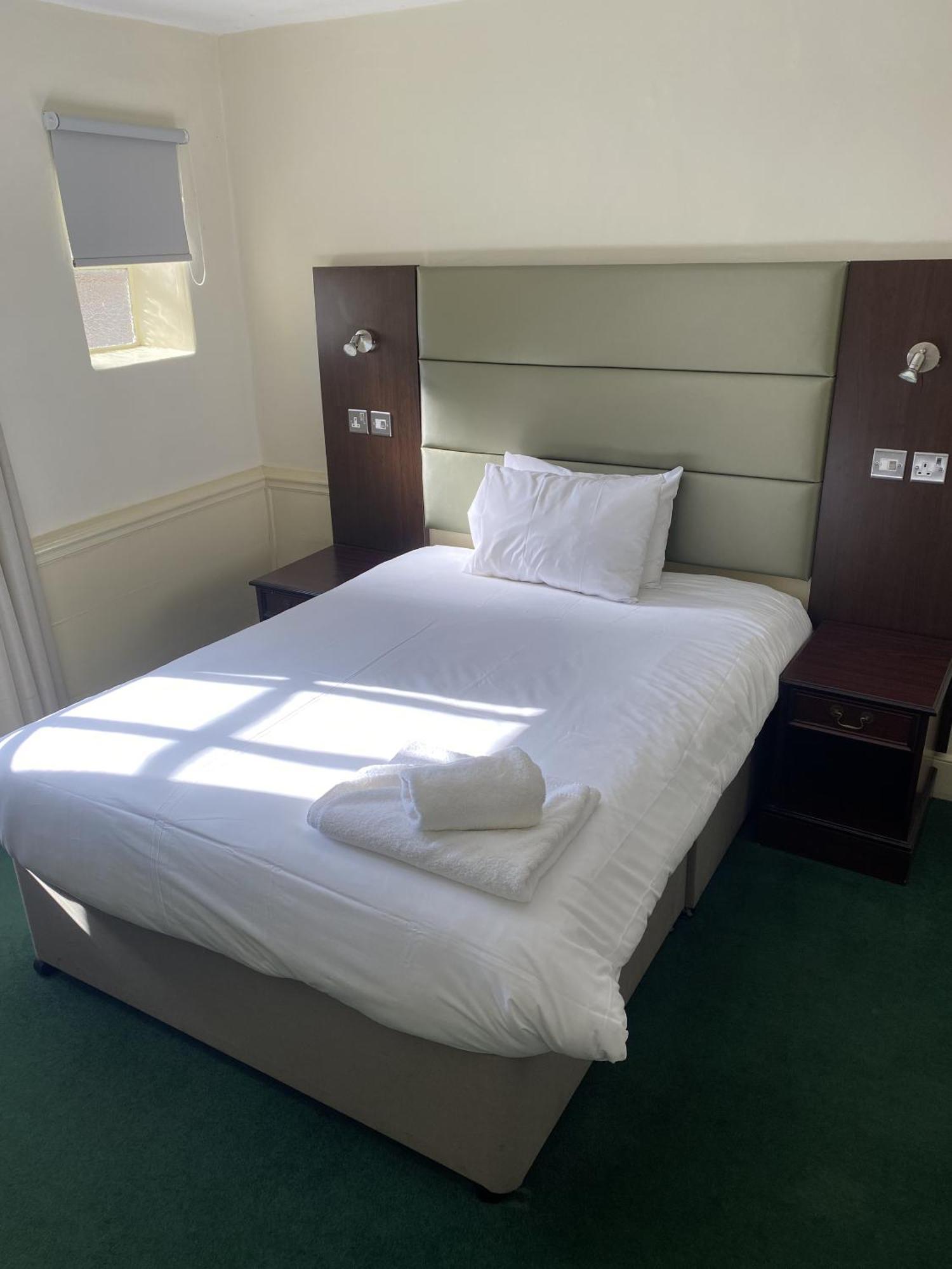 New Inn Hotel Lechlade Pokoj fotografie