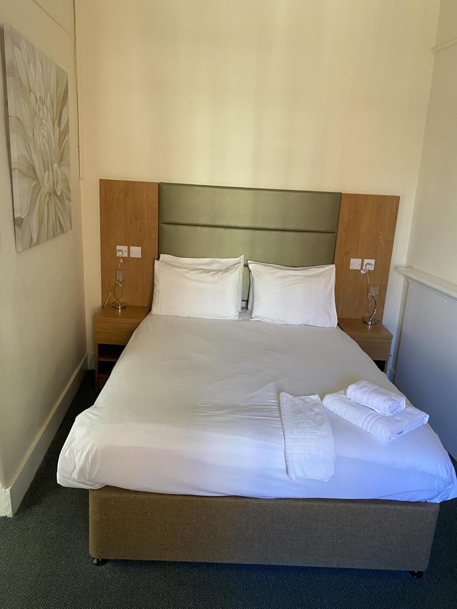 New Inn Hotel Lechlade Pokoj fotografie