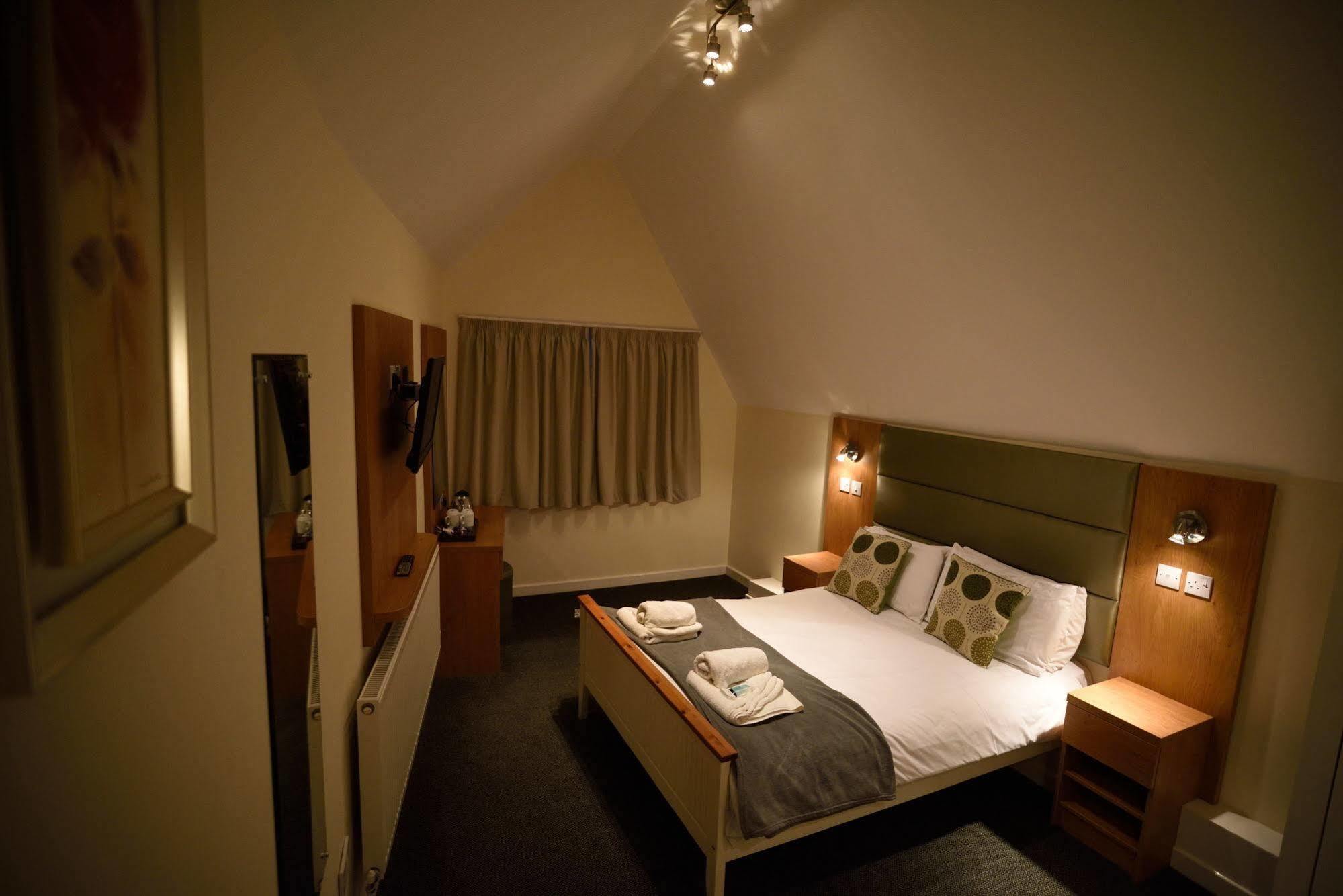 New Inn Hotel Lechlade Exteriér fotografie